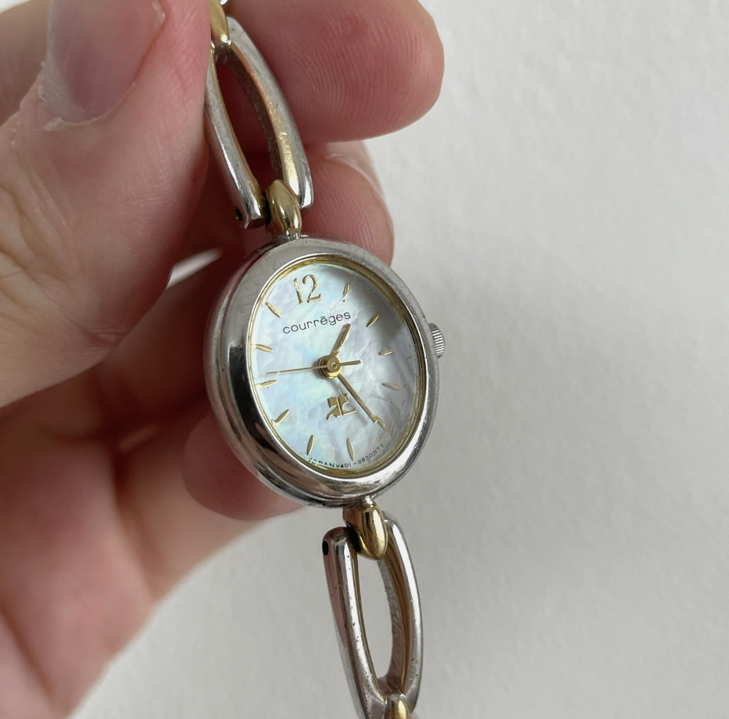 Courreges Paris Vintage Ladies Watch Pearl Dial