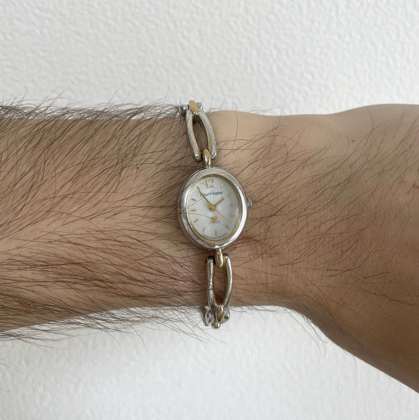 Courreges Paris Vintage Ladies Watch Pearl Dial