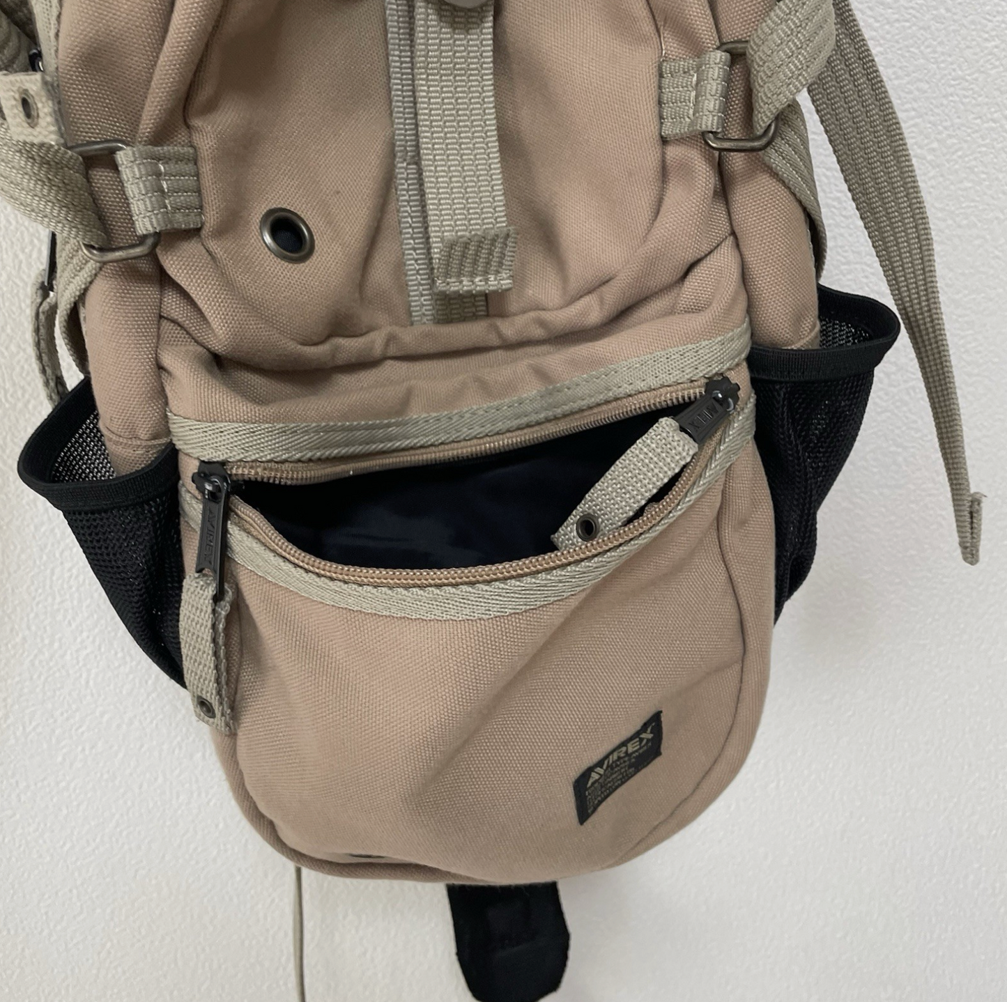Avirex Sling Backpack Body Bag Crossbody Beige