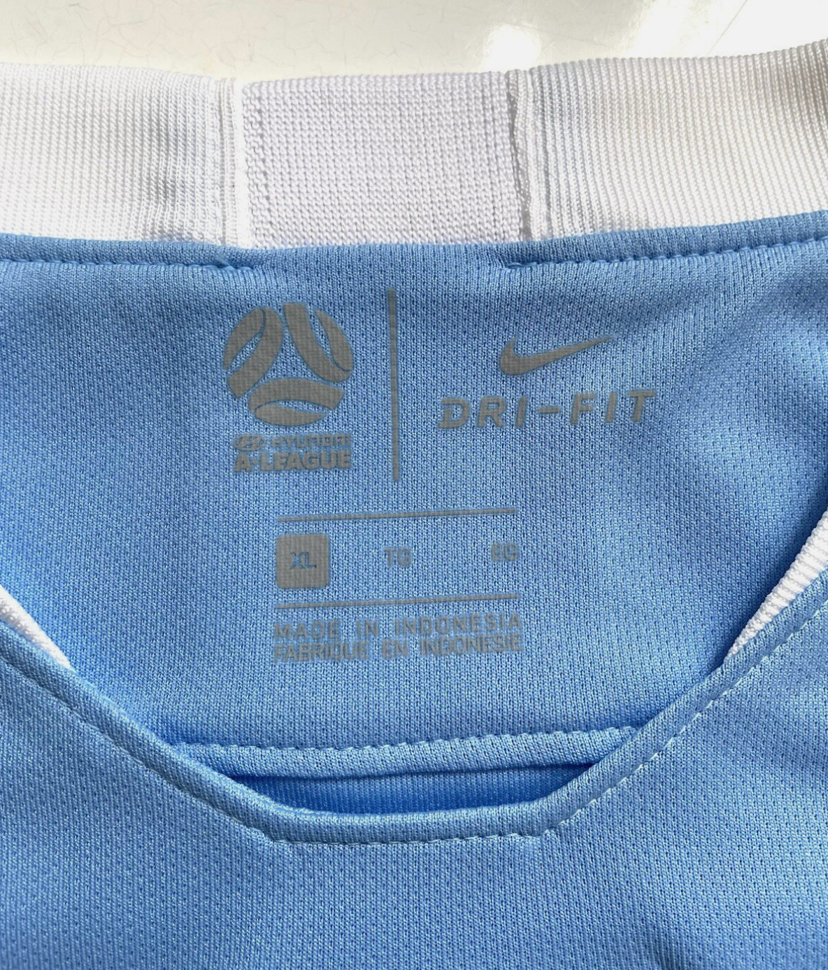 Nike Melbourne City FC 2017/18 Jersey Youth XL (Ladies M)