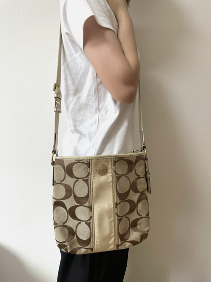 Coach F21905 Vintage Canvas Crossbody Shoulder Bag