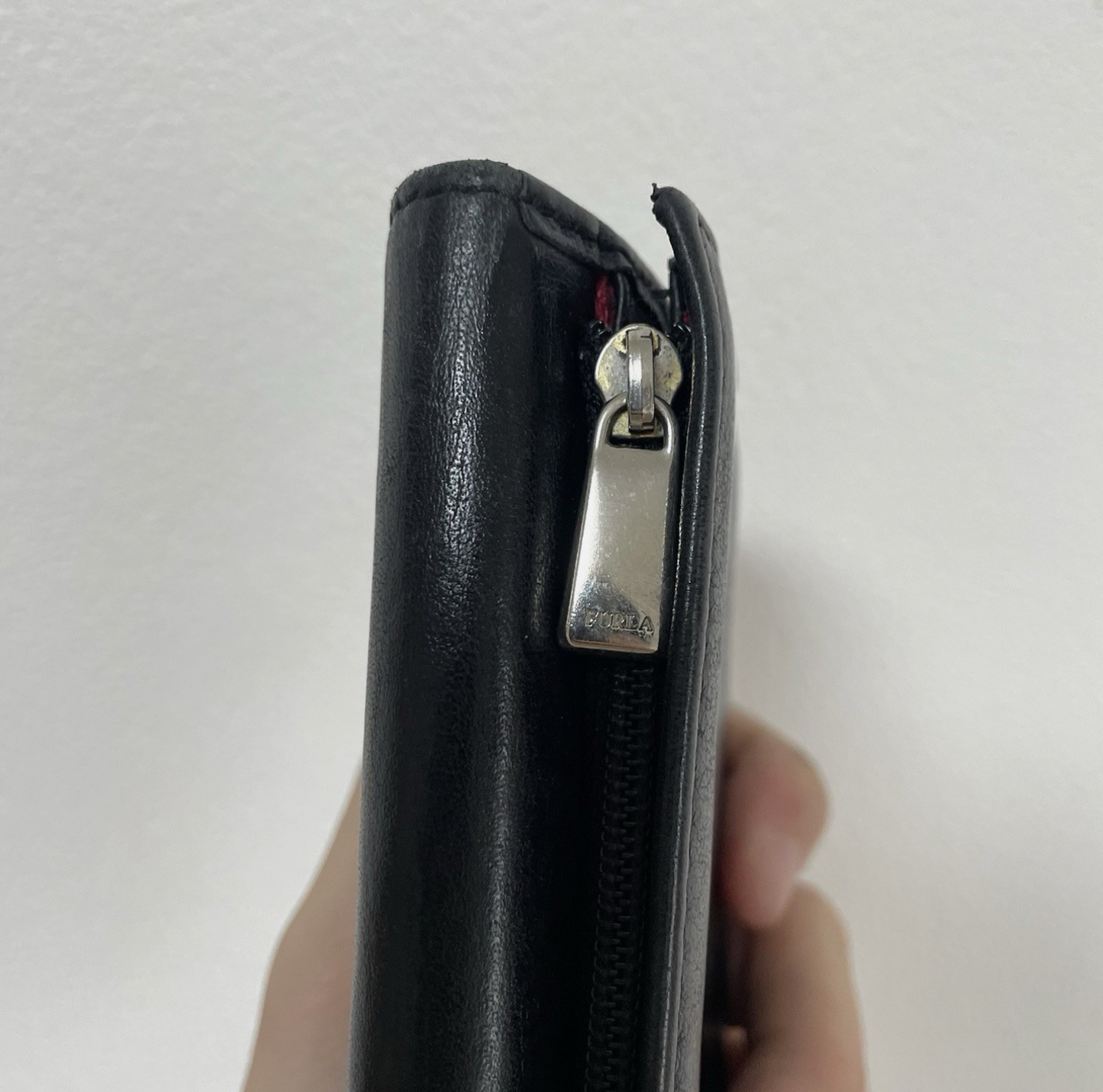 フルラ ブラックレザー 三つ折り財布