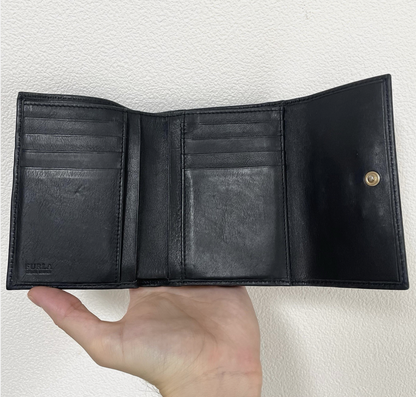 フルラ ブラックレザー 三つ折り財布