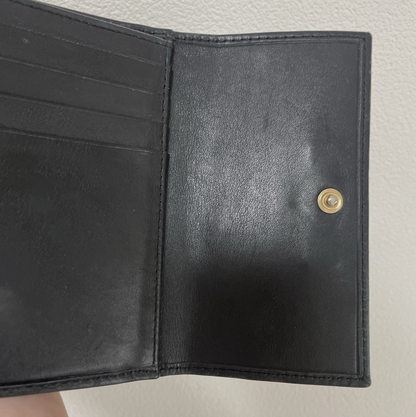 フルラ ブラックレザー 三つ折り財布