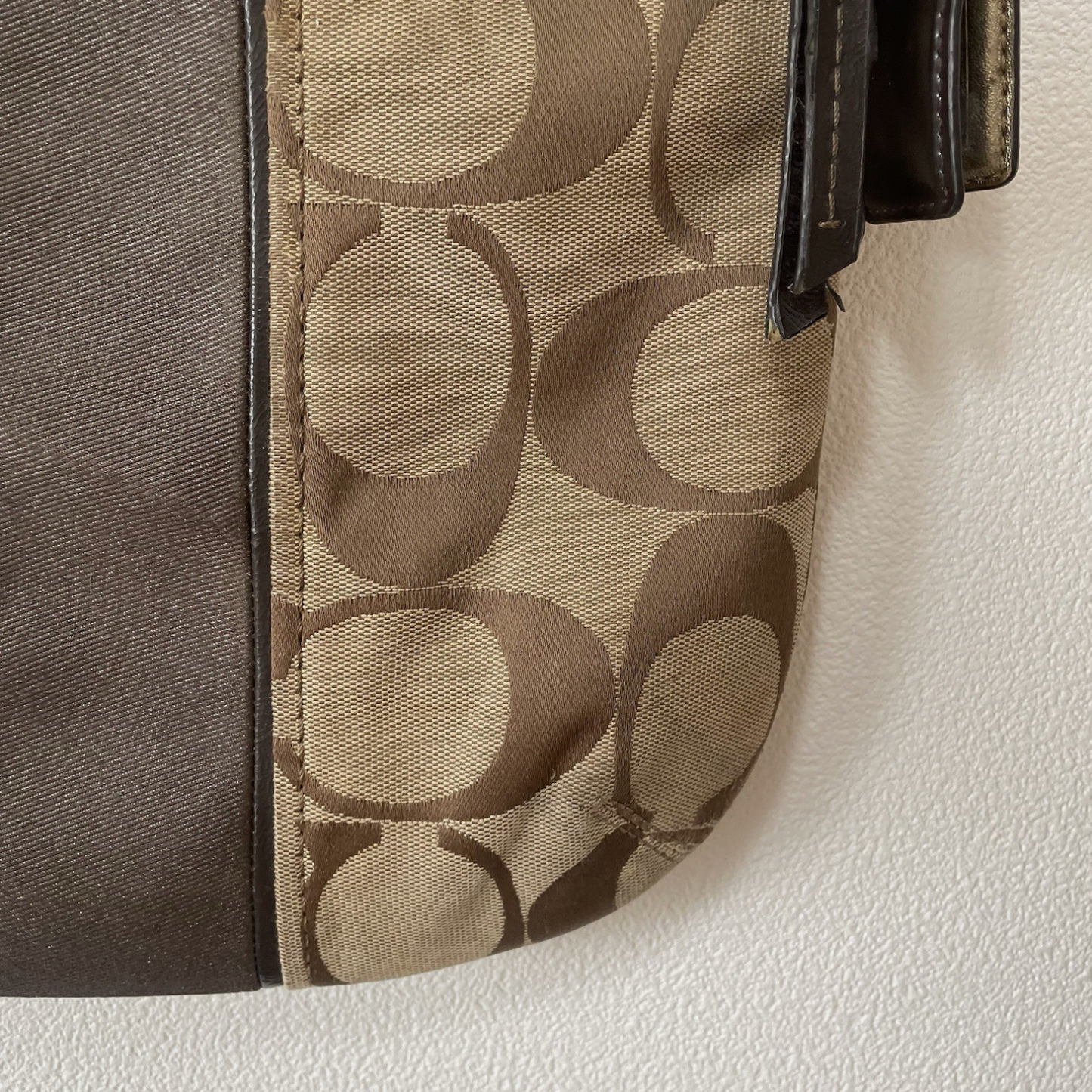 Coach Vintage F21905 Canvas Crossbody Shoulder Bag