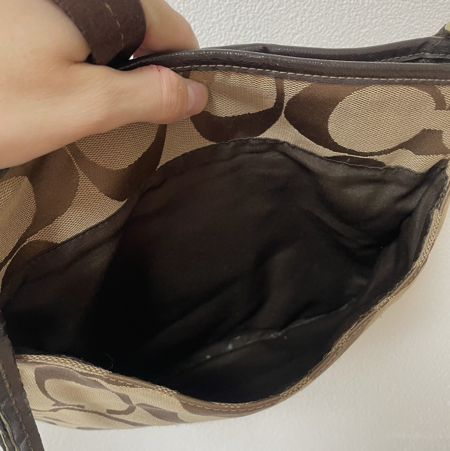 Coach Vintage F21905 Canvas Crossbody Shoulder Bag