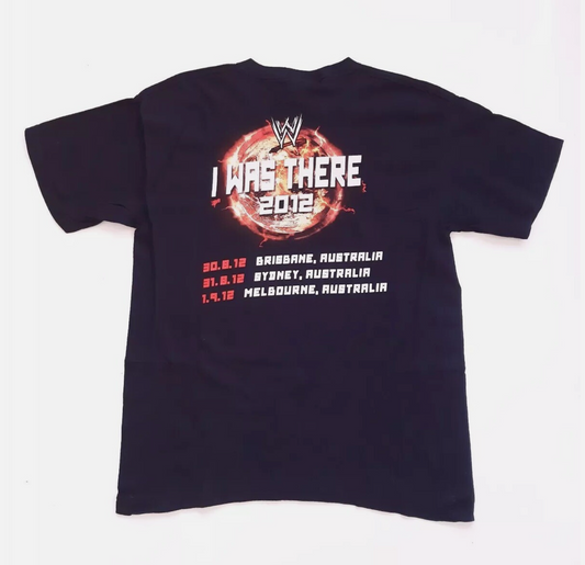 Wrestling WWE 2012 RAW Tour World Vintage  T-shirt Youth XL