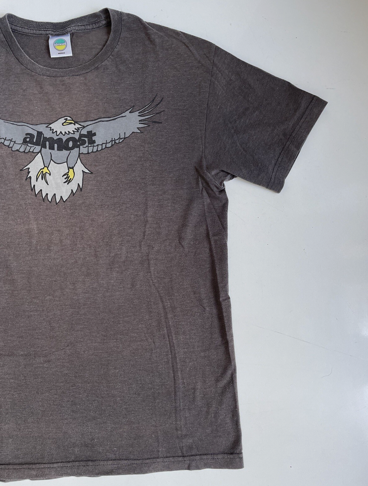 Almost Skateboards Vintage Skate T-shirt Men’s M