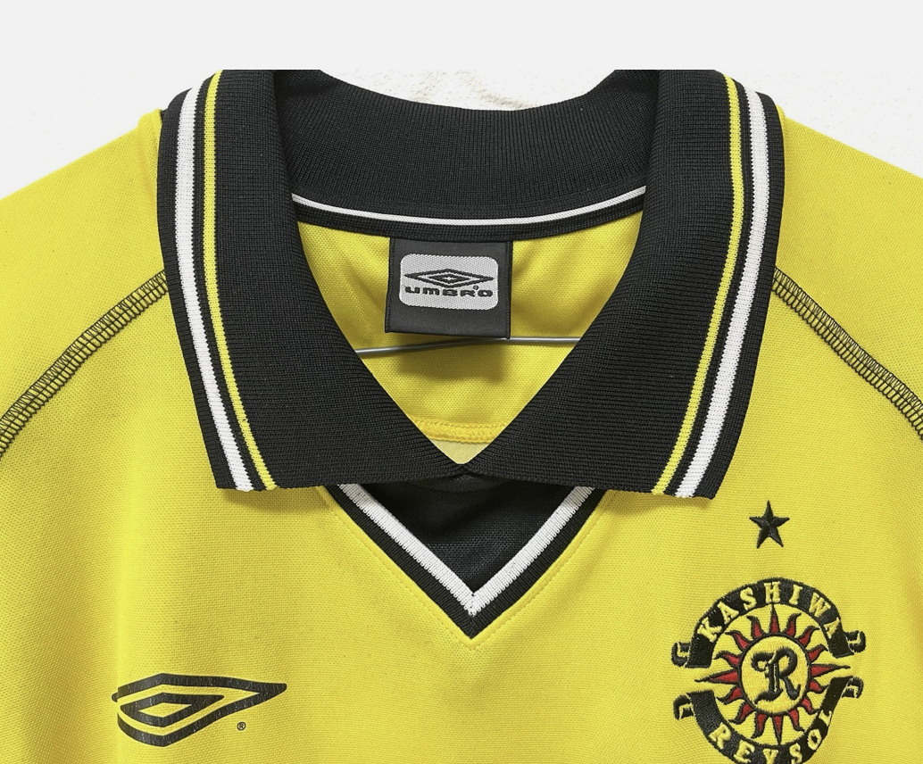 Umbro Kashiwa Reysol 2001-02 Vintage J-League Soccer Jersey Mens M